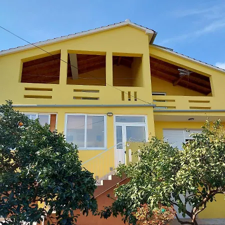 Mediterranean Gardens بريكو