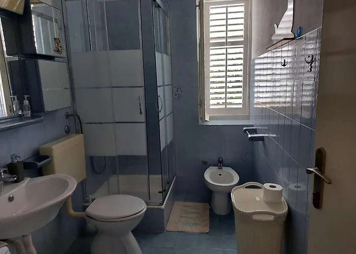 Mediterranean Gardens Guest house Preko